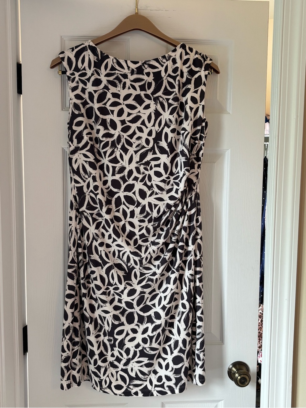 Lauren Ralph Lauren Gray and White Sleeveless Midi Dress